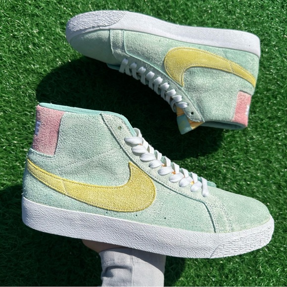 Nike Sb Zoom Blazer Mid PremiumLight Dew / Light Zitron Green Glow - Picture 3 of 12